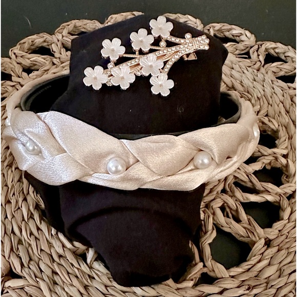 ♥️Silk pearl Braided Ivory Headband and Floral Gold tone Clip set! New! - Picture 2 of 6